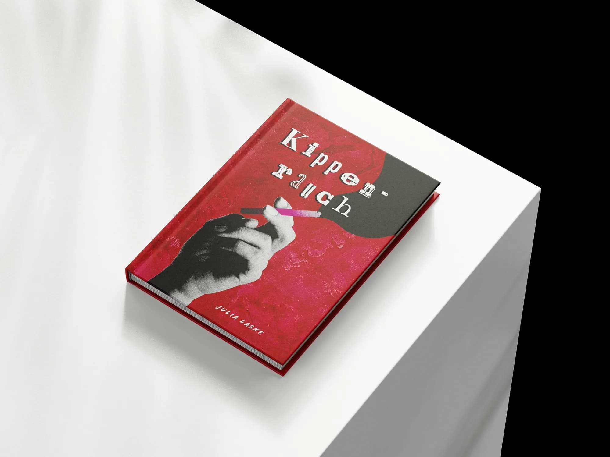 Cover-Mockup des punkigen Jugendbuchs „Kippenrauch“ mit Schwarzweiß-Hand, Zigarette und rebellischer Schreibmaschinen-Typografie auf Rot